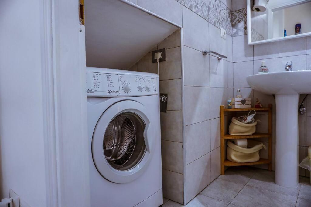 加埃塔Casa Con Abbonamento Parcheggio Sul Lungomare公寓 外观 照片